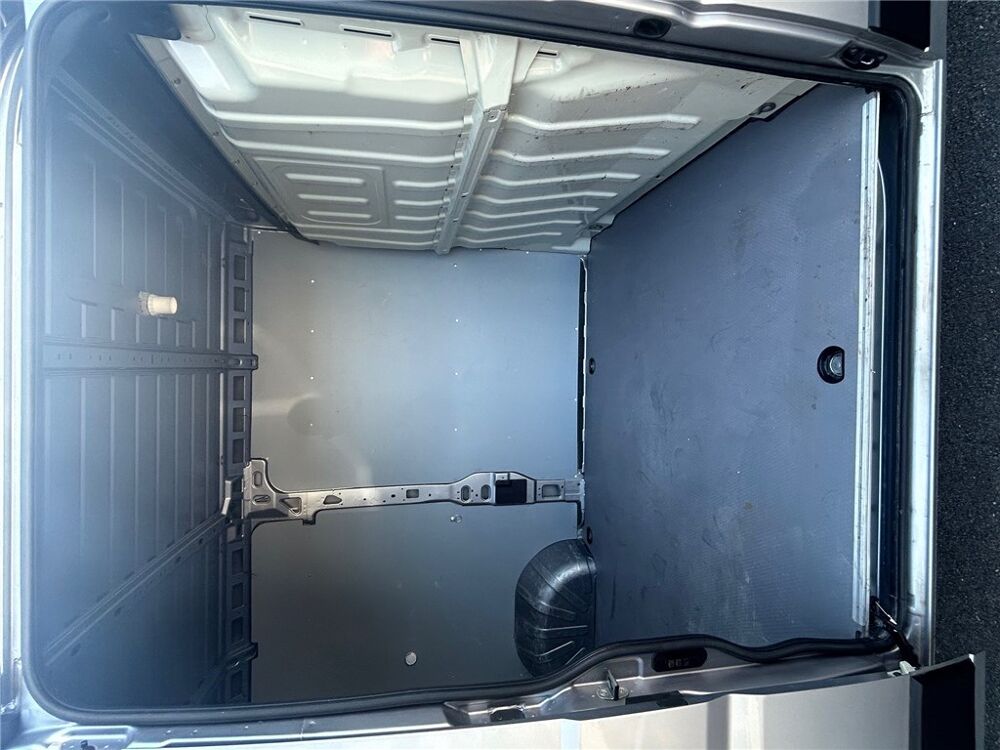 Boxer BOXER FOURGON TOLE 330 L2H2 BLUEHDI 140 S&S ASPHALT 2020 occasion 56600 Lanester