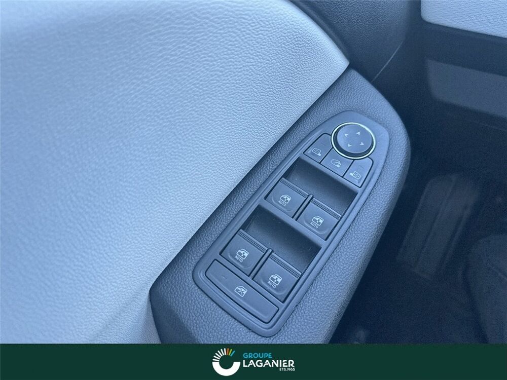 Clio V CLIO V E-TECH FULL HYBRID 145 Techno 2022 occasion 30100 Al&egrave;s