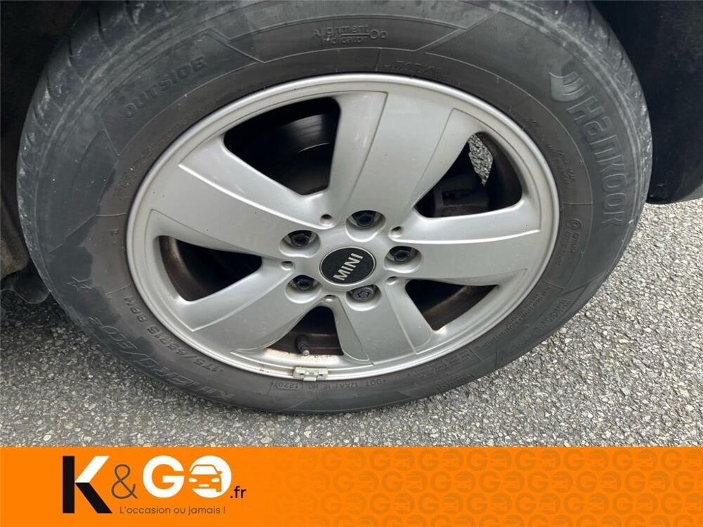 One HATCH 5 PORTES F55 LCI Hatch 5 Portes 75 ch 2020 occasion 56000 Vannes