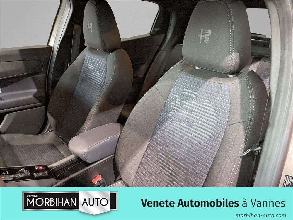 Junior JUNIOR 1.2 IBRIDA 136 CH EDCT6 Techno 2025 occasion 56000 Vannes