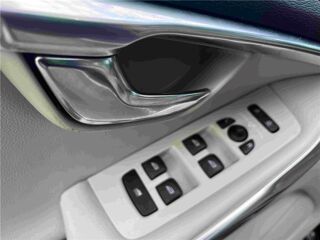 V40 CROSS COUNTRY D3 150 Kinetic Geartronic A 2013 occasion 30100 Al&egrave;s