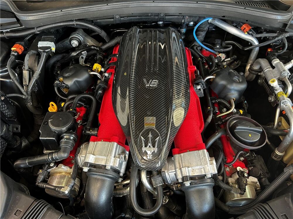 Quattroporte QUATTROPORTE V8 580 CH Trofeo 2022 occasion 69190 Saint-Fons