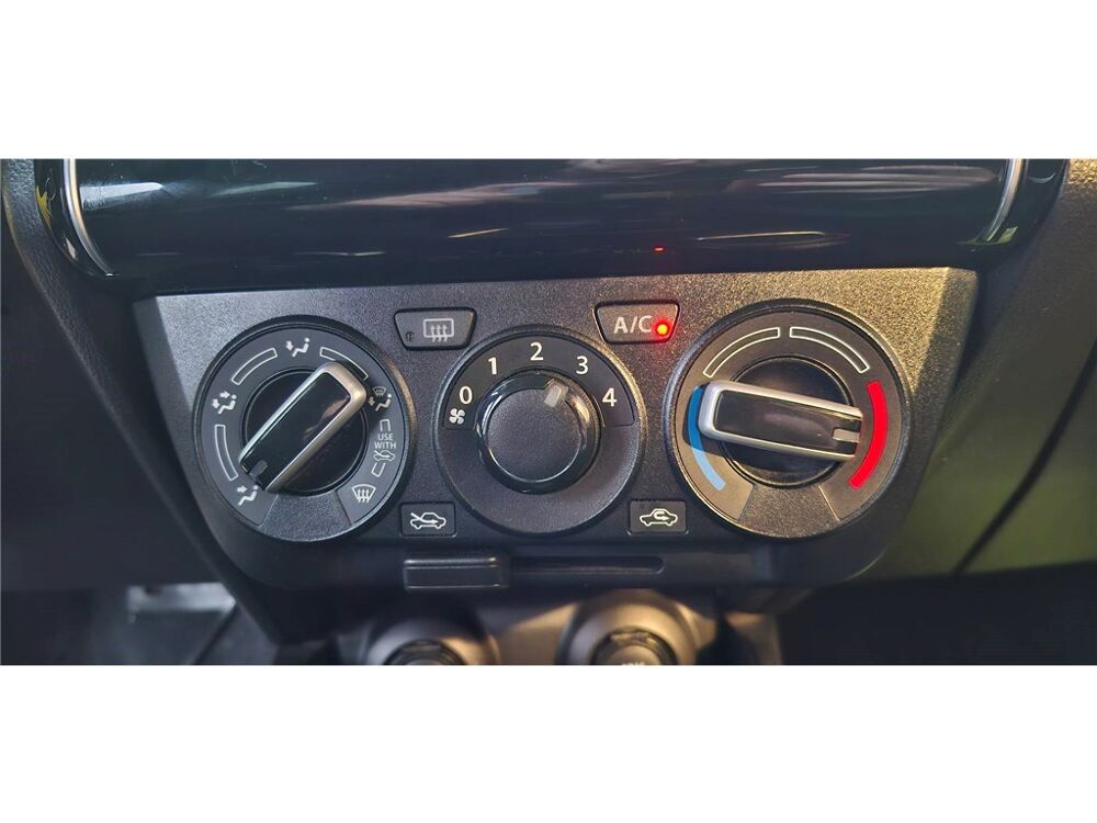Swift SWIFT 1.2 DUALJET HYBRID AUTO (CVT) Privil&egrave;ge 2023 occasion 30100 Al&egrave;s