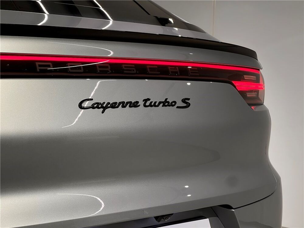 Cayenne CAYENNE COUPE E-HYBRID 4.0 V8 680 CH TIPTRONIC BVA Turbo S 2020 occasion 69190 Saint-Fons