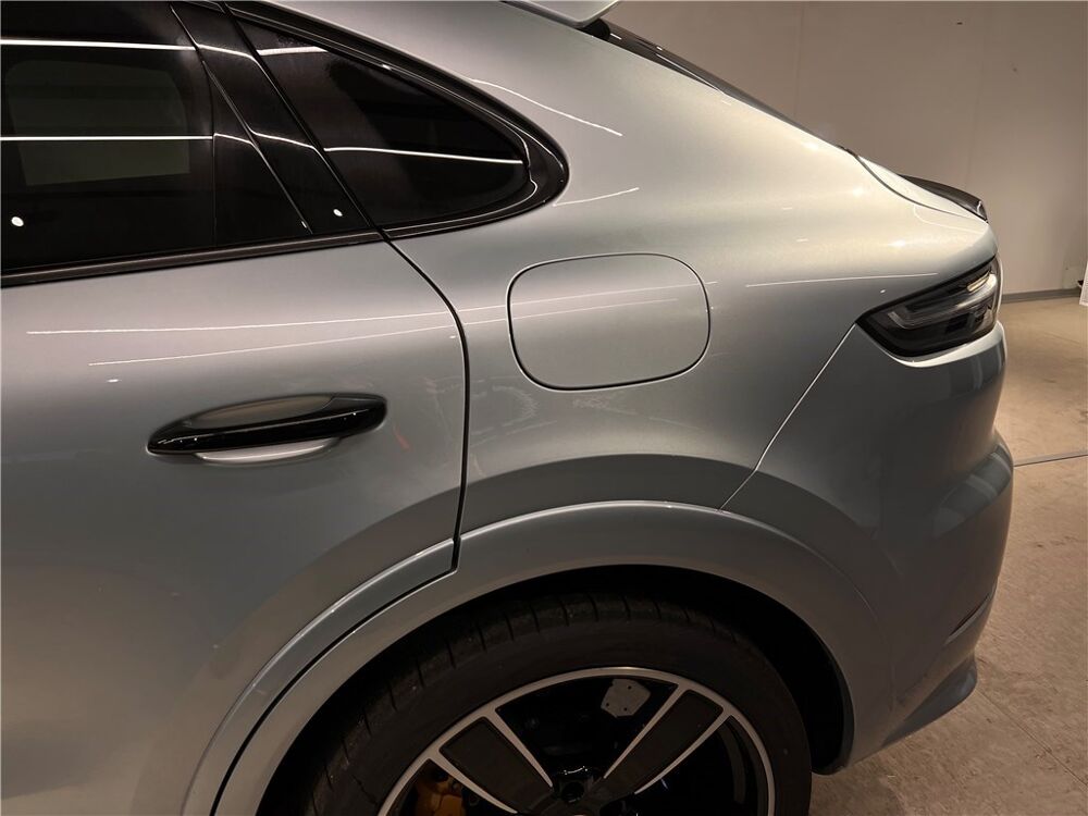 Cayenne CAYENNE COUPE E-HYBRID 4.0 V8 680 CH TIPTRONIC BVA Turbo S 2020 occasion 69190 Saint-Fons
