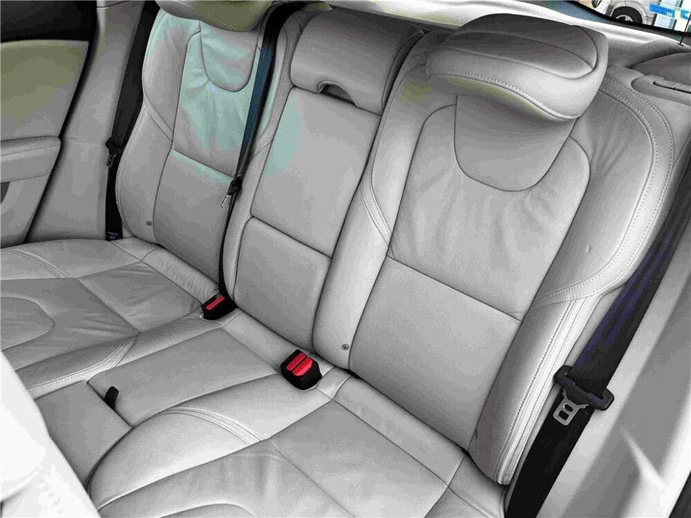 V40 CROSS COUNTRY D3 150 Kinetic Geartronic A 2013 occasion 30100 Al&egrave;s