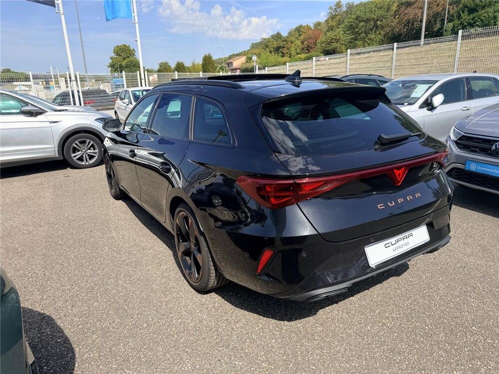 Leon LEON SPORTSTOURER 1.5 ETSI HYBRID 150 CH DSG7 V 2025 occasion 38550 Saint-Maurice-l'Exil