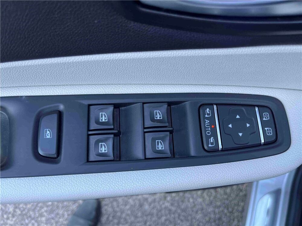 Captur CAPTUR TCE 150 FAP EDC Initiale Paris 2019 occasion 30100 Al&egrave;s