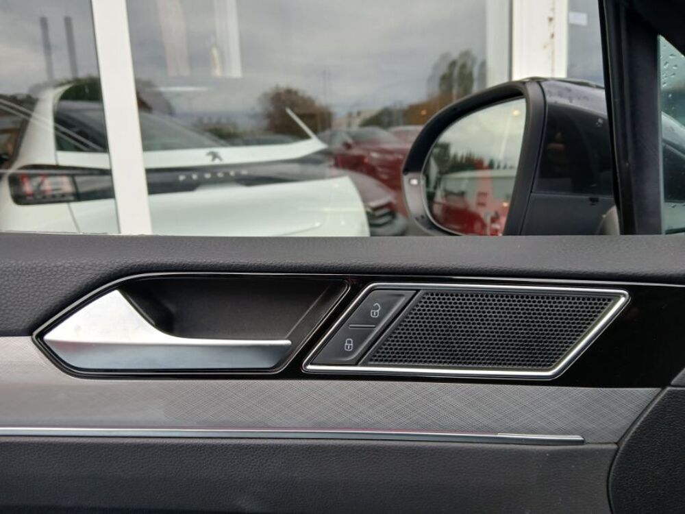 Passat VIII 2.0 TDI 122 DSG7 STYLE BUSINESS GPS Radars ACC Hayon EL 2021 occasion 33700 M&eacute;rignac