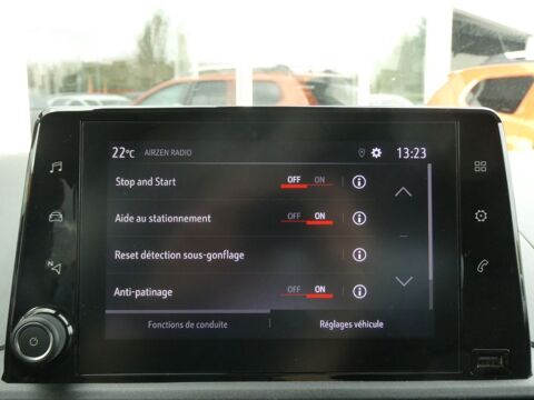 Divers 1.5 DIESEL 100 BVM6 EDITION CarPlay Radar Privacy Glass 2022 occasion 47240 Castelculier