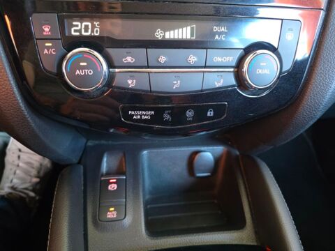 Qashqai 1.5 DCi 110 BVM6 N CONNECTA 360&deg; TOIT Pano JA18 2017 occasion 33700 M&eacute;rignac