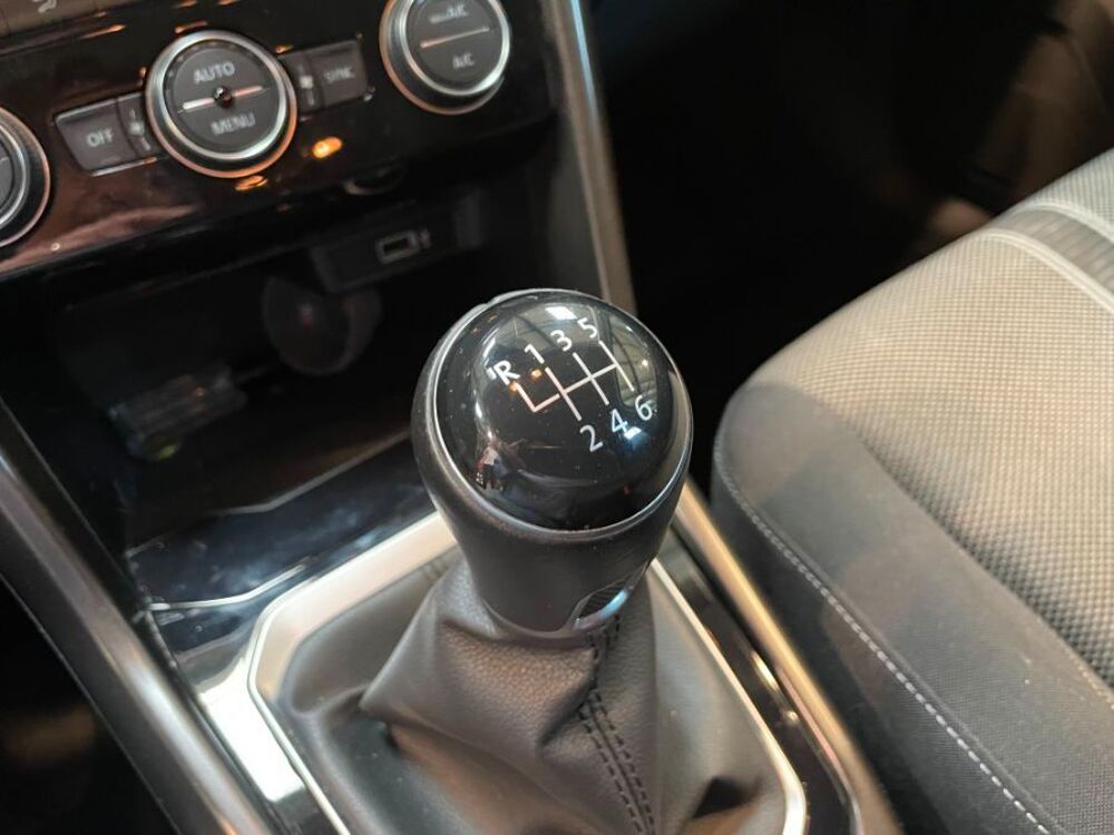 T-ROC 1.0 TSi 115 CH BVM6 LOUNGE 2019 occasion 84150 Jonqui&egrave;res