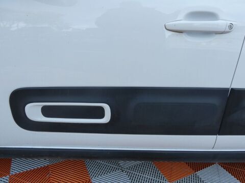 C35 Soci&eacute;t&eacute; 1.2 PureTech 83 Ph.2 FEEL NAV Radar 2PL 8950&curren;HT 2022 occasion 47240 Castelculier
