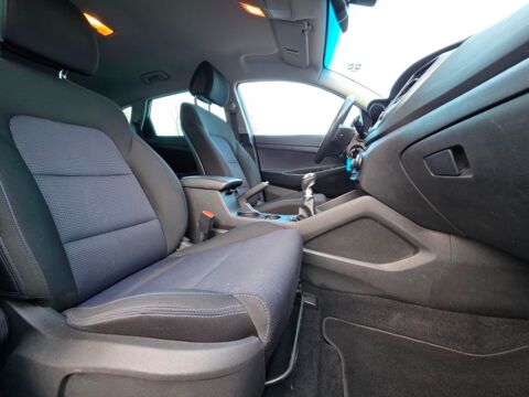 Tucson III 1.7 CRDI 115 BVM6 NAVI PACK Camera SC 2017 occasion 33700 M&eacute;rignac