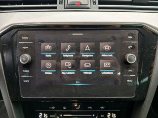 Passat VIII 2.0 TDI 122 DSG7 STYLE BUSINESS GPS Radars ACC Hayon EL 2021 occasion 33700 M&eacute;rignac