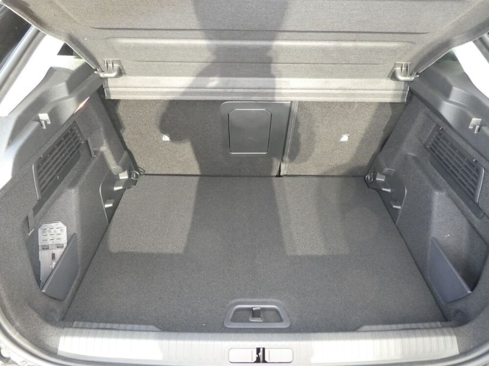 C4 1.2 PureTech 130 EAT8 SHINE = 13100&curren; de D&eacute;c&ocirc;te 2022 occasion 47240 Castelculier