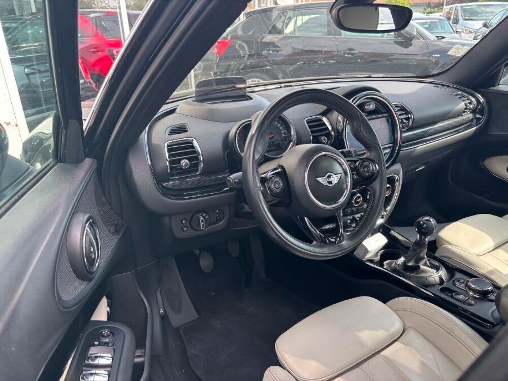 Clubman III 2.0 COOPER D 150 BVM6 CUIR TOIT Ouvrant Camera HUD JA18 2017 occasion 33700 M&eacute;rignac