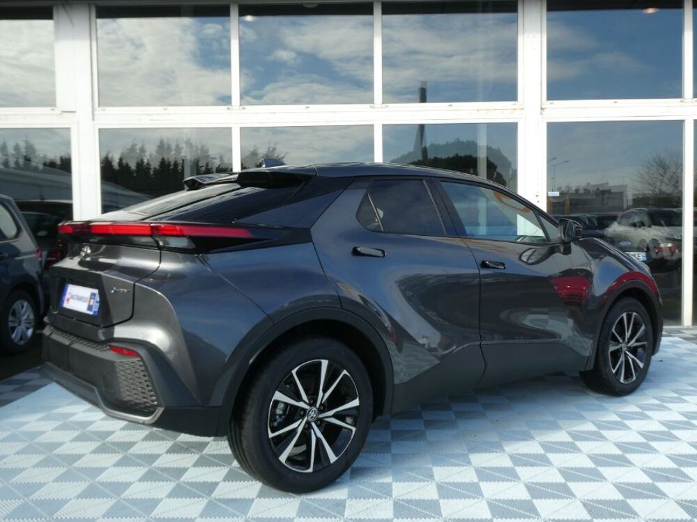 C-HR II 1.8 HYBRIDE 140 CVT 2WD DESIGN GPS 12.3 Camera JA18 Diam. 2025 occasion 47240 Castelculier