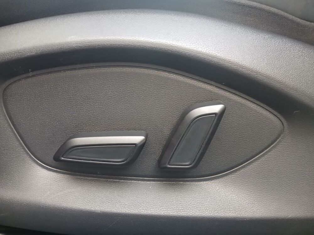 ZS EV HYBRID 1.5 197cv BVA 4X2 LUXURY 360&deg; SC JA18 Key Less 2025 occasion 33700 M&eacute;rignac