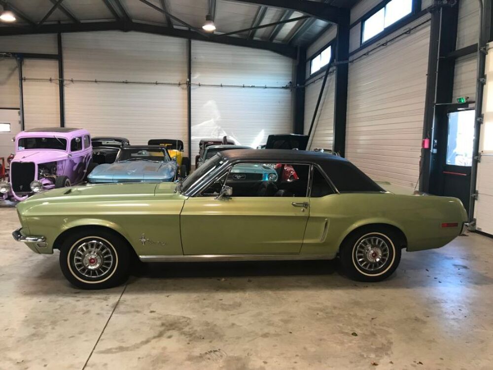 Mustang COUPE V8 TOIT VINYL 19457 Miles d'origine 1968 occasion 84150 Jonqui&egrave;res
