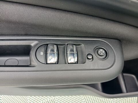 Clubman III ONE D 116 BVA Nv GPS LED CarPlay Clim Auto 1&egrave;re Main 2021 occasion 33700 M&eacute;rignac