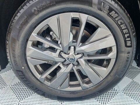 5008 HYBRID 145 e-DCS6 ALLURE Cam360&deg; Panoramic Pack 7PL 2025 occasion 47240 Castelculier