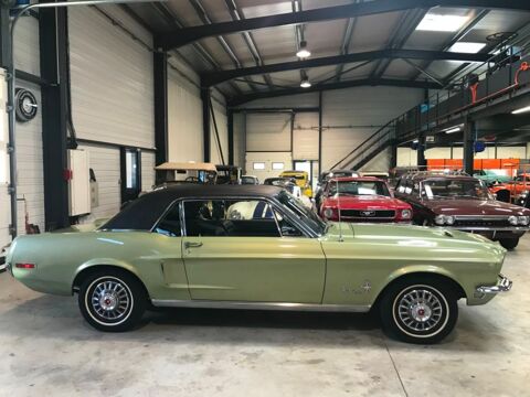 Mustang COUPE V8 TOIT VINYL 19457 Miles d'origine 1968 occasion 84150 Jonqui&egrave;res