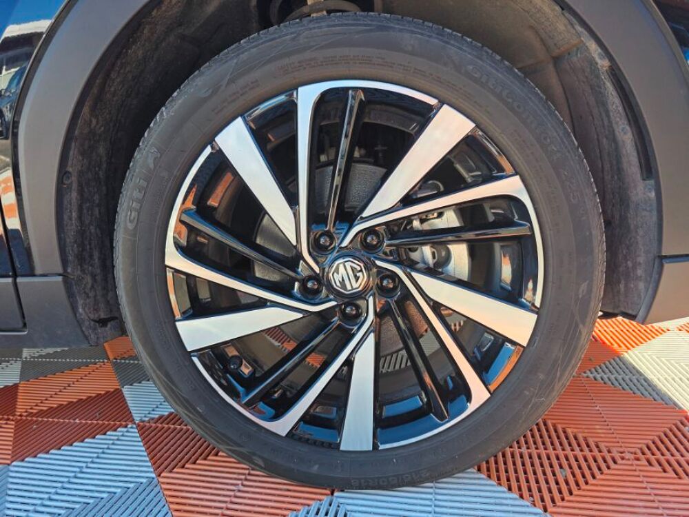 ZS EV HYBRID 1.5 197cv BVA 4X2 LUXURY 360&deg; SC JA18 Key Less 2025 occasion 33700 M&eacute;rignac