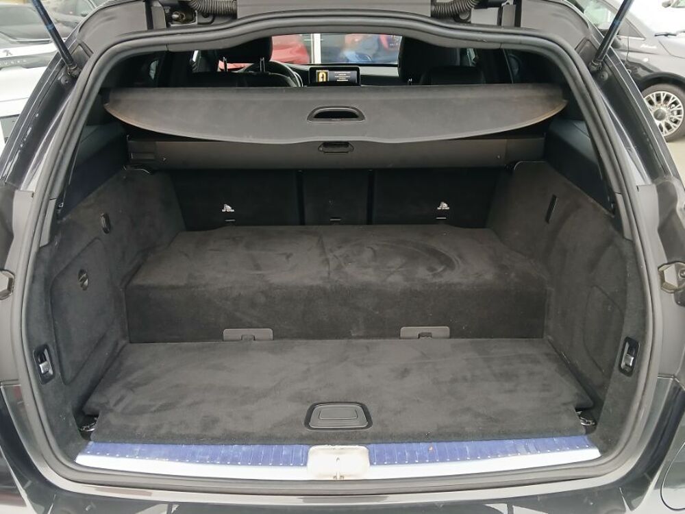 Classe C IV 300 DE 306cv 9G-Tronic Hybride Rech. AMG LINE Attel. 2021 occasion 33700 M&eacute;rignac