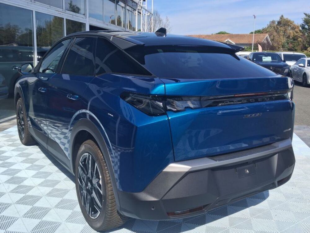 3008 HYBRID 145 e-DCS6 GT EXCLUSIVE Alcantara 360&deg; Gtie 02/30 2026 occasion 33700 M&eacute;rignac