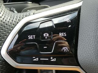 Golf VIII 1.4 HYBRID 245 GTE GPS Camera ACC RER SC Privacy Glass 2022 occasion 33700 M&eacute;rignac