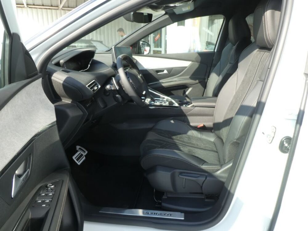3008 II (2) 1.5 BlueHDi 130 EAT8 GT Alcantara TOE Hayon EL. 360&deg; 2021 occasion 47240 Castelculier