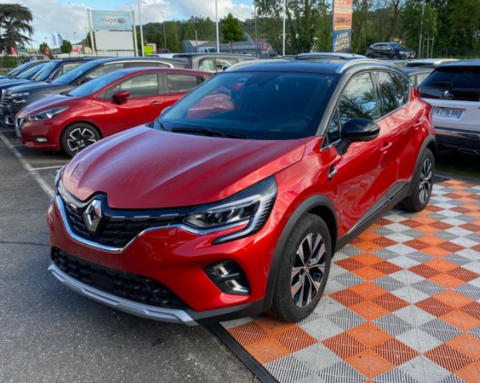 Captur II 1.3 MILD HYBRID 140 MHEV EDC6 TECHNO Camera 360° Radars K 2024 occasion 68260 KINGERSHEIM