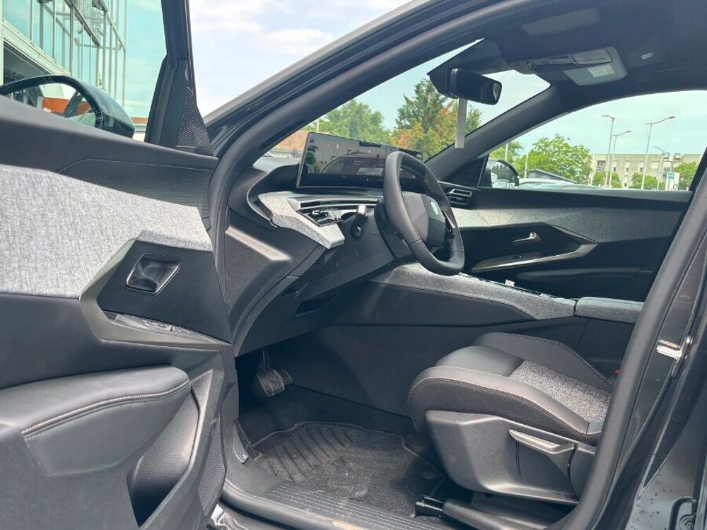 3008 HYBRID 145 e-DCS6 ALLURE 2026 occasion 33700 M&eacute;rignac