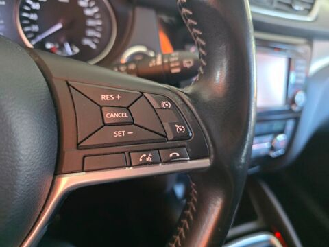 Qashqai 1.5 DCi 110 BVM6 N CONNECTA 360&deg; TOIT Pano JA18 2017 occasion 33700 M&eacute;rignac