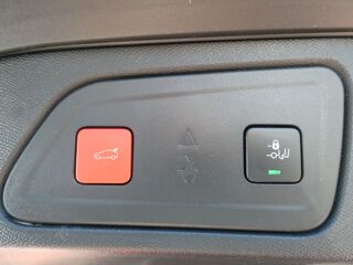 C5 aircross 1.5 BlueHDi 130 BVM6 FEEL GPS Camera Hayon EL. ACC Drive Ass 2020 occasion 33700 M&eacute;rignac