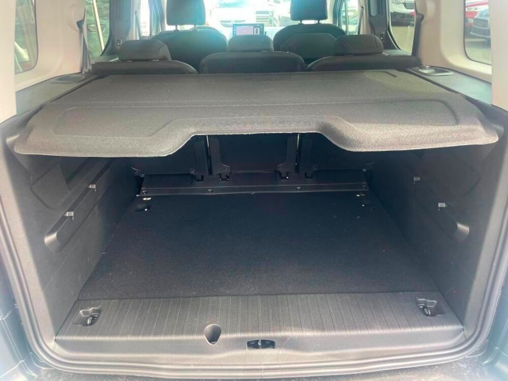 Berlingo 1.5 BlueHDi 130 EAT8 N1 MAX Camera 3 Si&egrave;ges Arr. 2026 occasion 33700 M&eacute;rignac