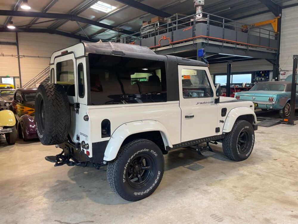 Defender 90 SW 2.5 TD5 122cv 4X4 3P BVM 7 PLACES MOTEUR REFAIT 1999 occasion 84150 Jonqui&egrave;res