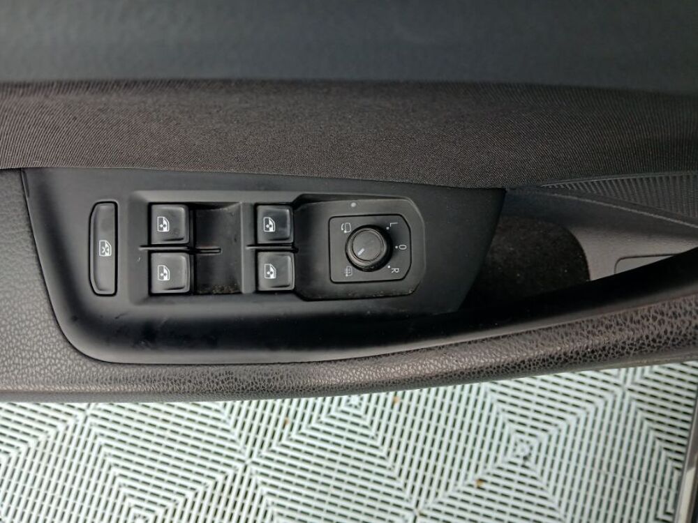 Passat VIII 2.0 TDI 122 DSG7 STYLE BUSINESS GPS Radars ACC Hayon EL 2021 occasion 33700 M&eacute;rignac