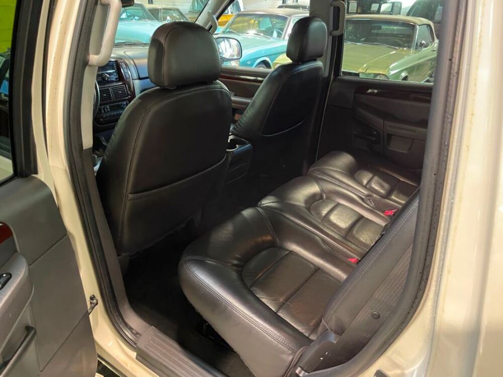 Explorer 4.6 ADVANCE RAC RSC V8 2005 occasion 84150 Jonqui&egrave;res