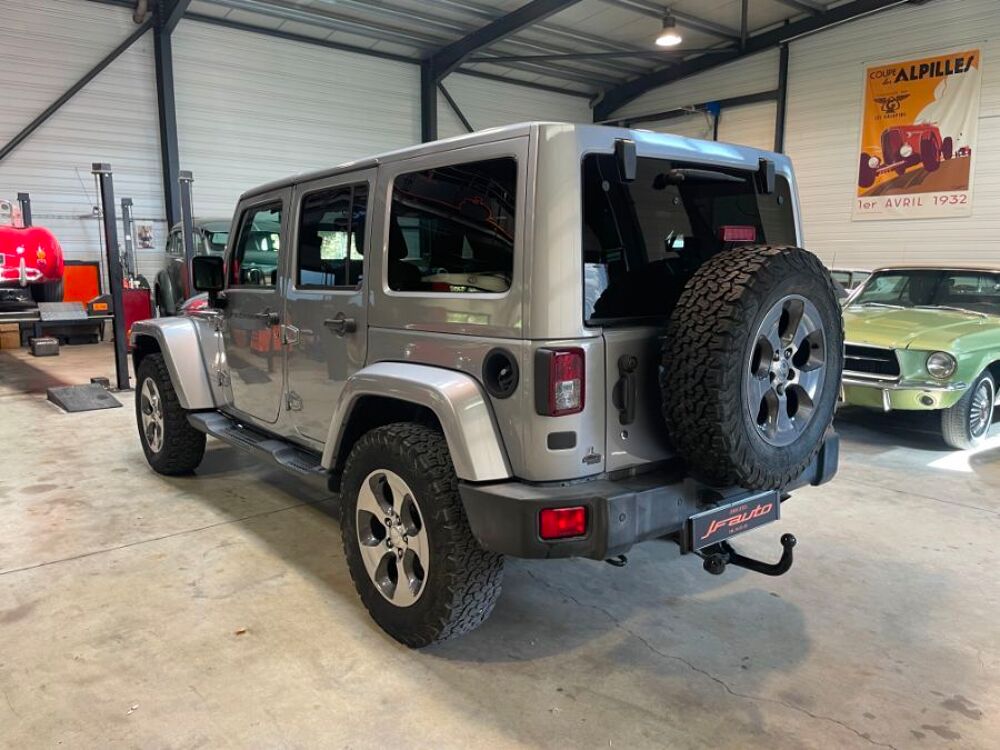 Wrangler 2.8 CRD UNLIMITED SPORT 200cv 4X4 5P BVA FAP 2017 occasion 84150 Jonqui&egrave;res