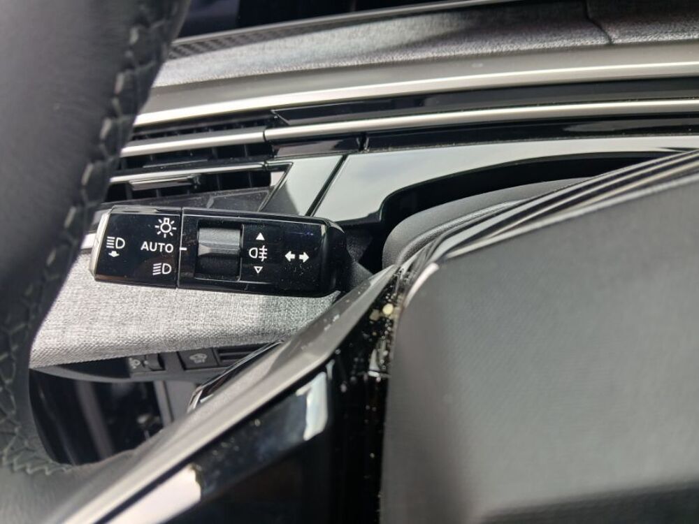 5008 HYBRID 145 e-DCS6 ALLURE Cam360&deg; Panoramic Pack 7PL 2025 occasion 47240 Castelculier