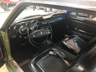 Mustang COUPE V8 TOIT VINYL 19457 Miles d'origine 1968 occasion 84150 Jonqui&egrave;res