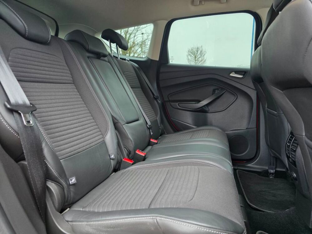 Kuga 2.0 TDCi 180 BVA Powershift 4X4 TITANIUM 4WD Hayon EL. 2018 occasion 47240 Castelculier