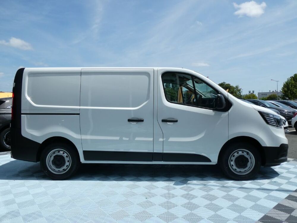 Trafic L1H1 2.0 Blue dCi 150 BVA 2.8T GRAND CONFORT GPS Leasing 470 2025 occasion 47240 Castelculier