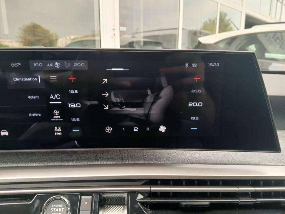 5008 HYBRID 145 e-DCS6 ALLURE Cam360&deg; Panoramic Pack 7PL 2025 occasion 47240 Castelculier