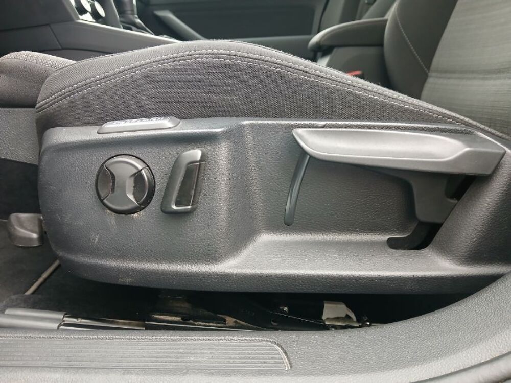 Passat VIII 2.0 TDI 122 DSG7 STYLE BUSINESS GPS Radars ACC Hayon EL 2021 occasion 33700 M&eacute;rignac