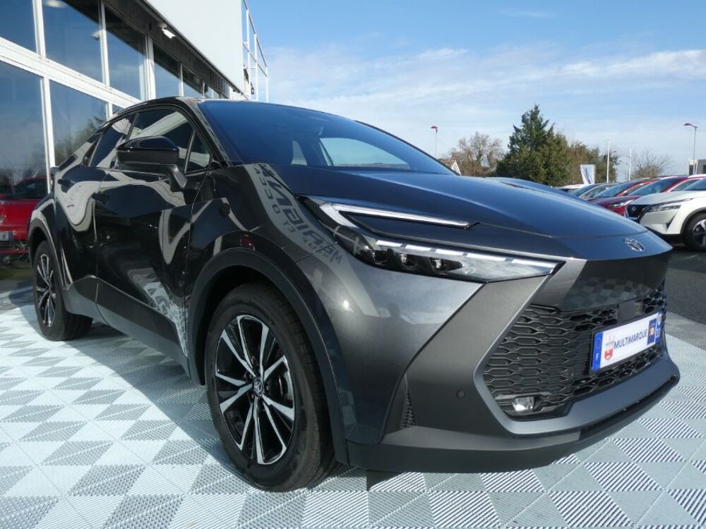 C-HR II 1.8 HYBRIDE 140 CVT 2WD DESIGN GPS 12.3 Camera JA18 Diam. 2025 occasion 47240 Castelculier