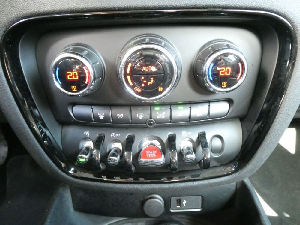 Clubman III ONE D 116 BVA Nv GPS CarPlay Clim Auto 1&egrave;re Main 2021 occasion 33700 M&eacute;rignac