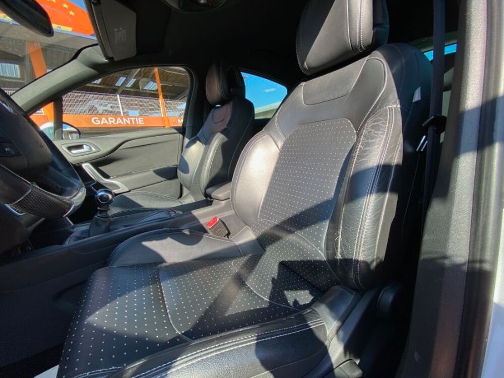 DS4 1.6 THP 200 BVM6 SPORT CHIC CUIR JA18 Radars 2013 occasion 47240 Castelculier